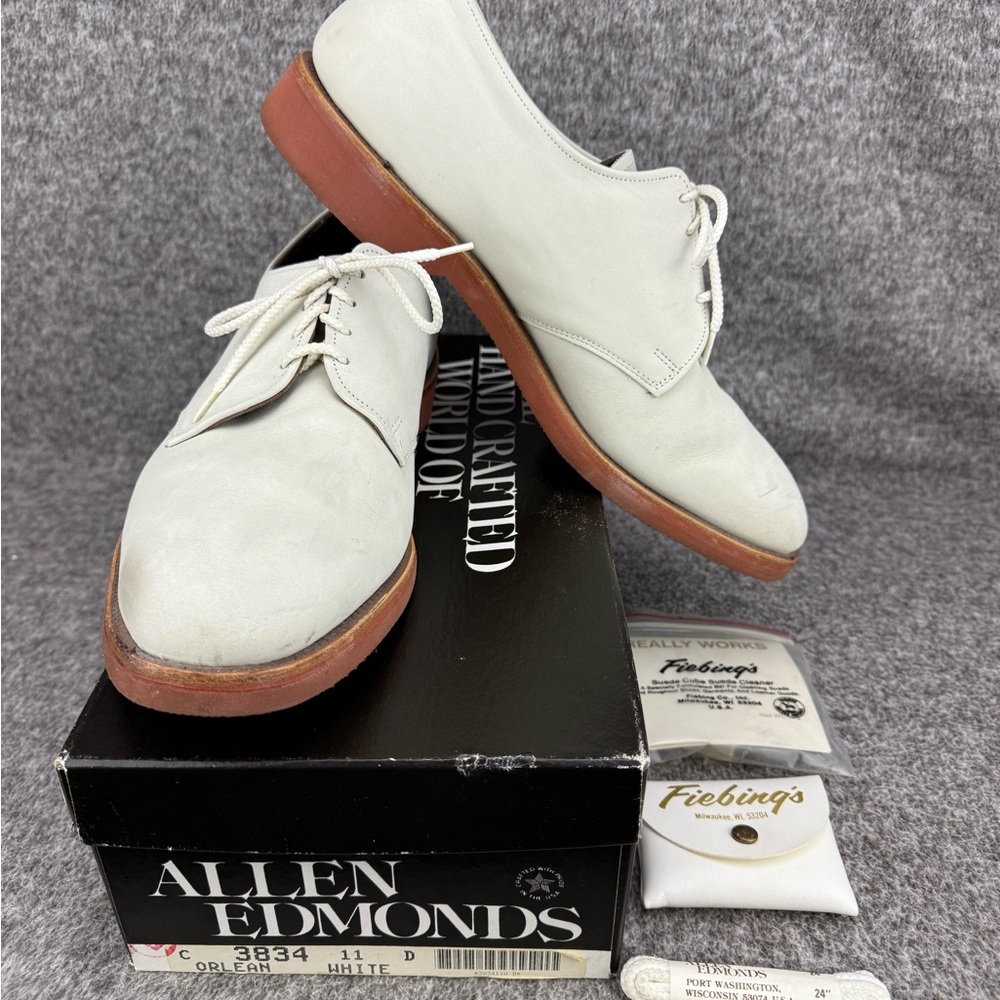 Men's 11D Allen Edmonds Orlean White Bucks Oxford Shoes W/Original Box USA